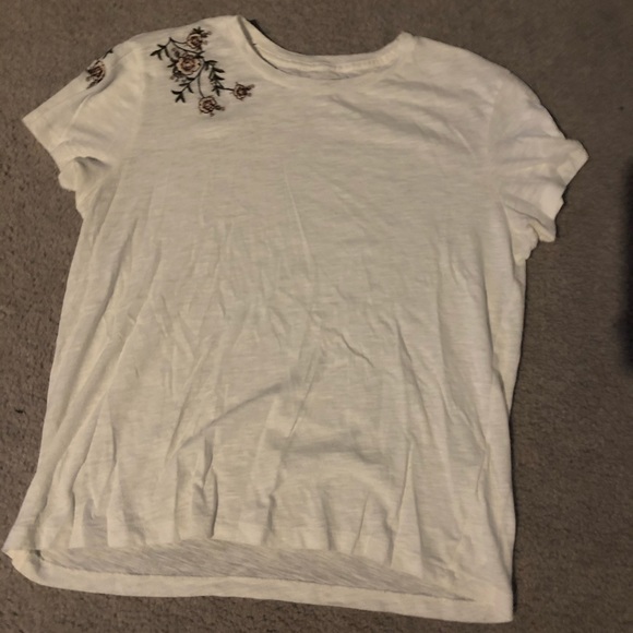 Abercrombie and Fitch Embroidered T-Shirt - Picture 1 of 4